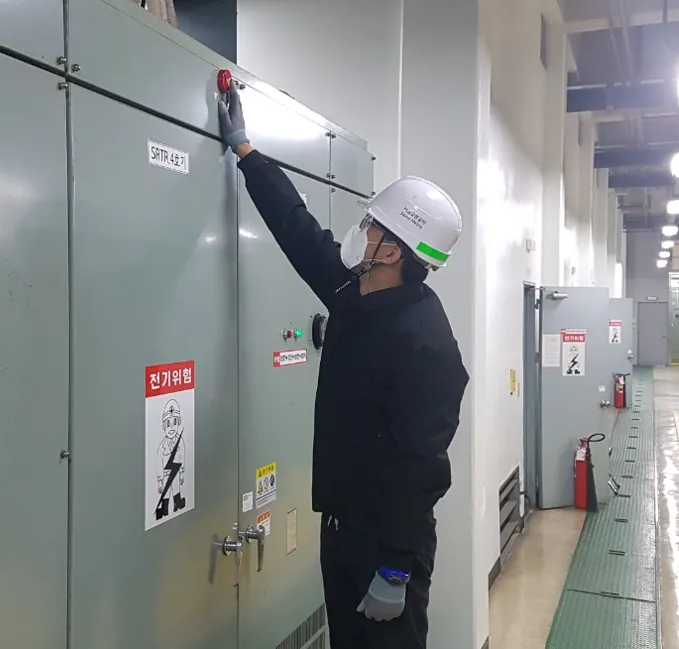 Distribution panel fire detection